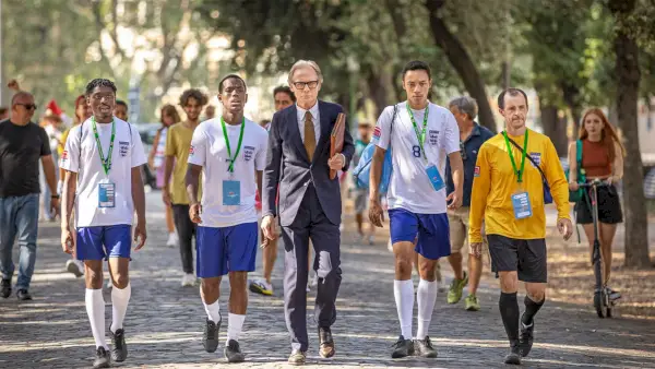 'The Beautiful Game' Bill Nighy Sports Film: Tulossa Netflixiin maaliskuussa 2024