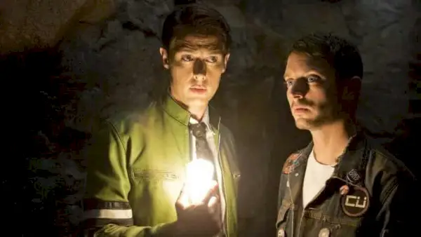 Dirko Gently holistinės detektyvų agentūros 2 sezonas: „Netflix“ atnaujinimas ir išleidimo data