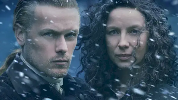 Când vor fi sezonul 6 și 7 din „Outlander” pe Netflix?