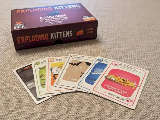 Namizna igra Intervju s skladateljima Exploding Kittens Shirley Song in Jina An