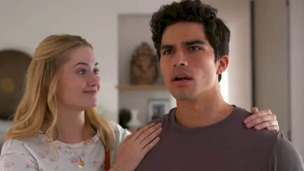 Iki pasimatymo Veneroje, Virginia Gardner Alex Aiono