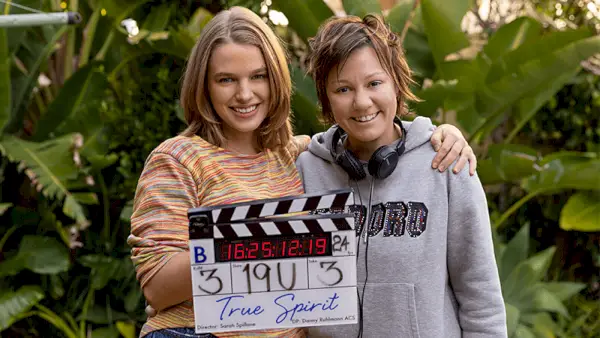 Teagan Croft Sarah Spillane True Spirit Netflix-elokuva