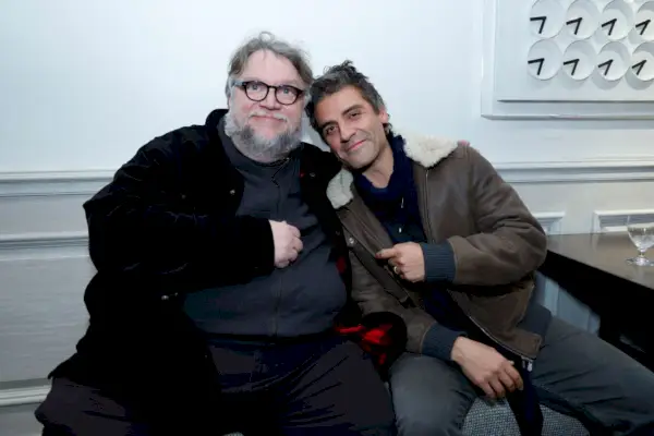 Guillermo Del Toro Oscar Isaac.webp