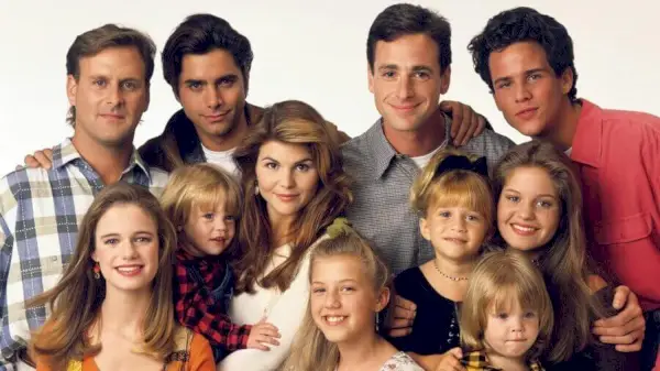 Full House'un 8 Sezonunun Tamamı Netflix'ten Çıkıyor Mayıs 2020