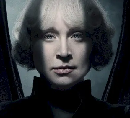 Gwendoline Christie mint Lucifer, a homokember