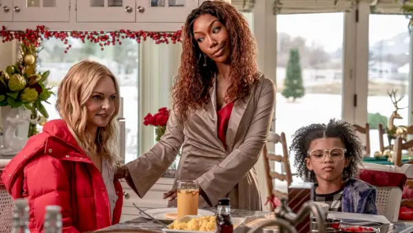 Nieuwe eerste looks onthuld voor Netflix’s ‘Best. Kerstmis. Ooit!'