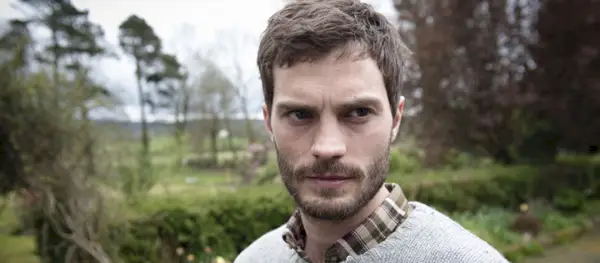 Undertow Netflix 느와르 범죄 시리즈 Jamie Dornan.webp