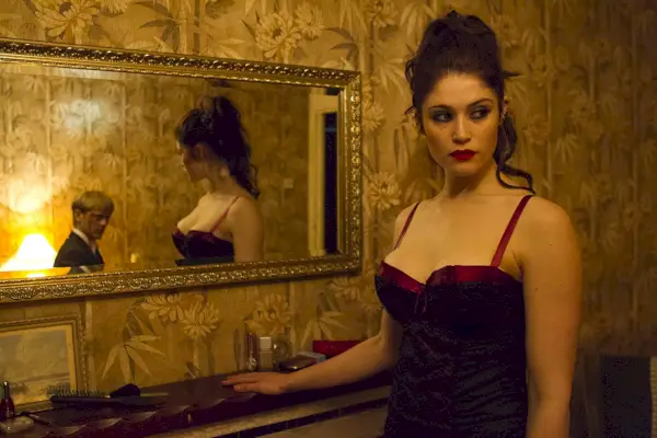 Gemma Arterton en Bizancio (2012)