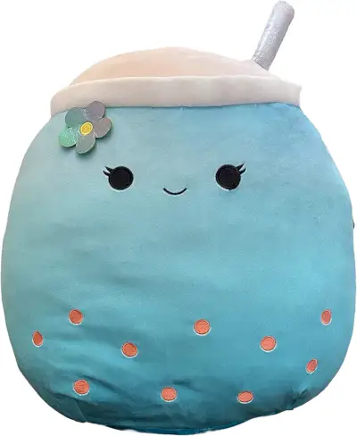 Modrý boba čaj Squishmallow s oranžovým bobem a modrým květem navrchu