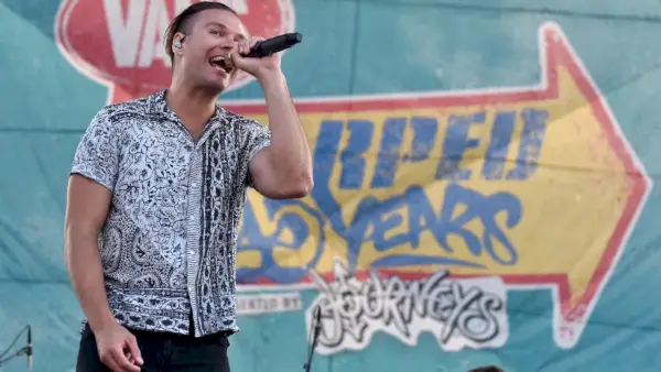 Tilian Pearson se uradno loči od Dance Gavin Dance po letih polemike