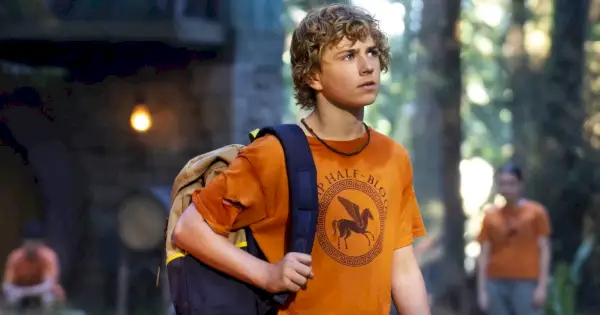 Walker Scobell als Percy Jackson in Percy Jackson en de Olympiërs