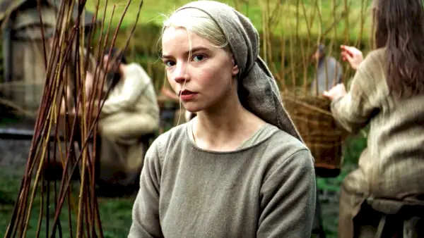 Anya Taylor-Joy como Olga em O Nórdico