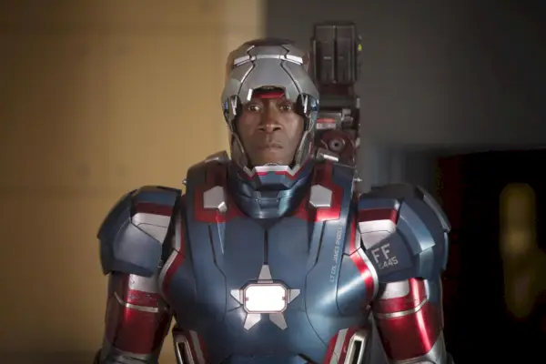 Don Cheadle som War Machine