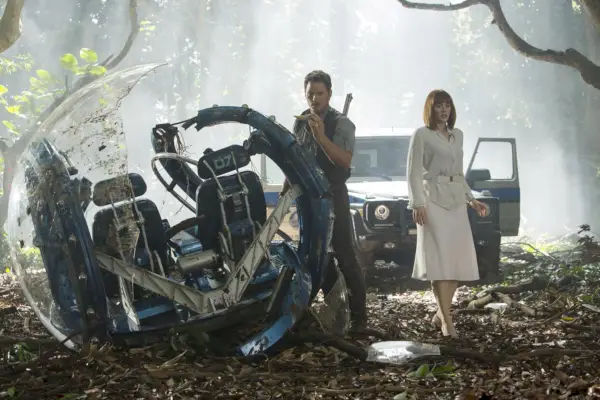 Chris Pratt et Bryce Dallas Howard dans Jurassic World