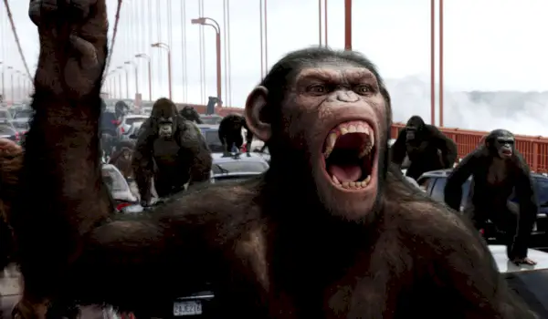 Цезар води армия от маймуни на моста Голдън Гейт в Rise of the Planet of the Apes