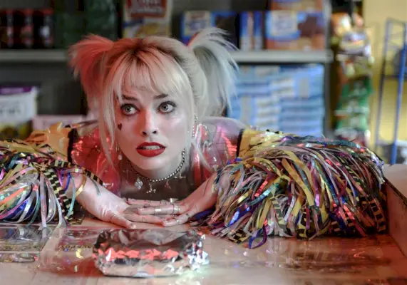 Margot Robbie Harley Quinn szerepében a Ragadozó madarakban