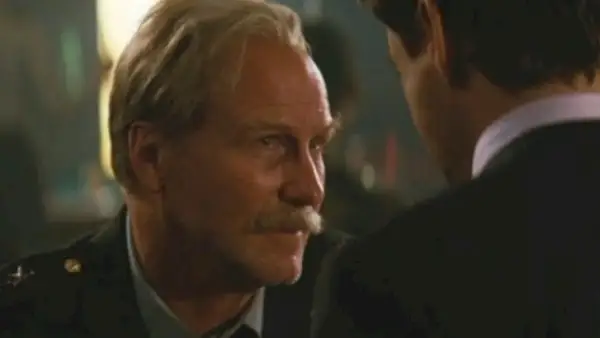 William Hurt como Thunderbolt Ross em O Incrível Hulk