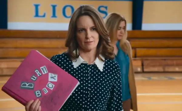 Voici où trouver votre propre boîte de pop-corn « Mean Girls » Burn Book, mais vous devrez agir vite