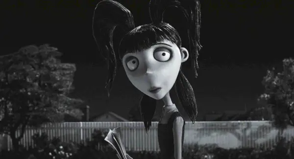 Winona Ryder Elsa Van Helsinginä elokuvassa Frankenweenie