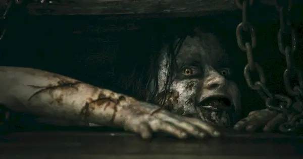 Mia dans Evil Dead (2013)