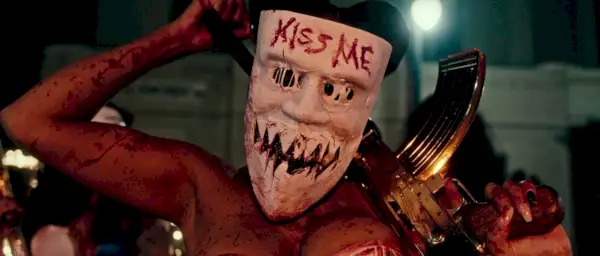 Brittany Mirabilé jako chaotická postava Kimmy v The Purge: Election Year