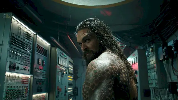 Jason Momoa dans Aquaman