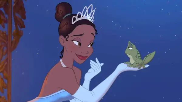 Tiana (dublada por Anika Noni Rose) em A Princesa e o Sapo (Disney)