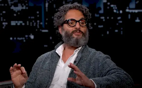 Jason Mantzoukas troede, han gjorde en fjende af en ikonisk stjerne