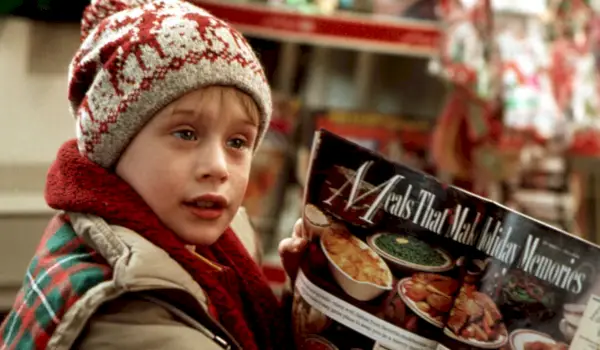 Macaulay Culkin ako Kevin McCallister vo filme Sám doma