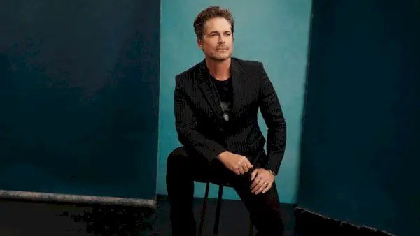 Rob Lowe 불안정한 Netflix Series.webp