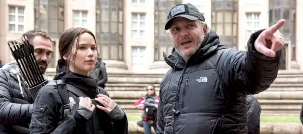 Jennifer Lawrence Francis Lawrence op de set