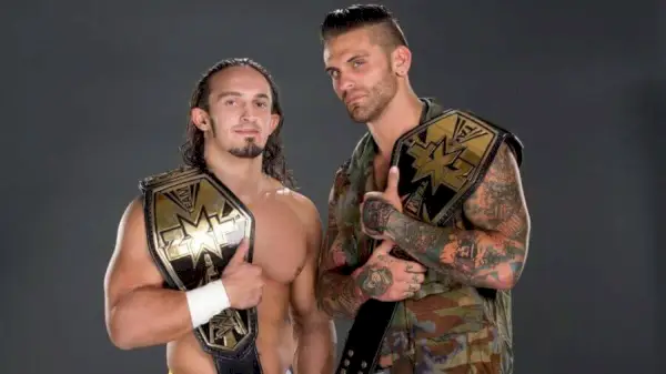 Corey Graves Adrian Neville Wwe El Evento Principal