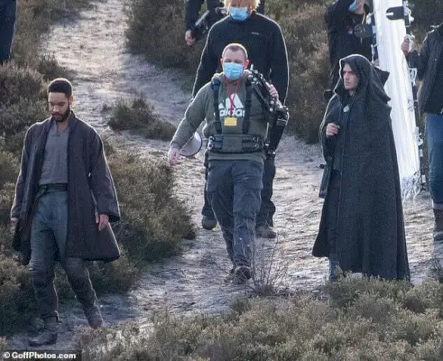 Royce PierrseonSet Witcher Seaosn 2