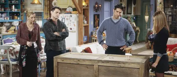 Elke Halloween-aflevering van Friends op Netflix, The One With Chandler In A Box