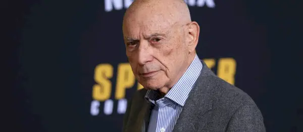 Alan Arkin Premiere på Spenser Confidential Netflix