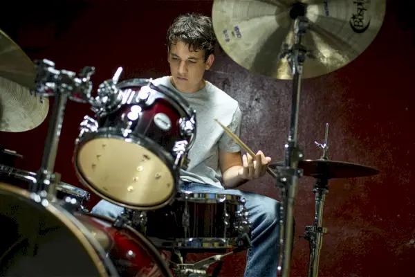 12 ótimos filmes que sairão da Netflix no final de abril de 2024 Whiplash.webp