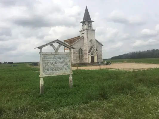 Dans les hautes herbes Netflix Black Rock Churchstephen King