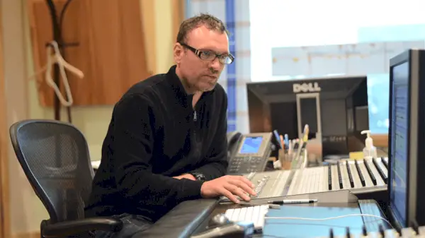 Henry Jackman, skladatel Netflixu, Šedý muž