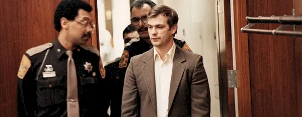 Monstro A História de Jeffrey Dahmer Netflix