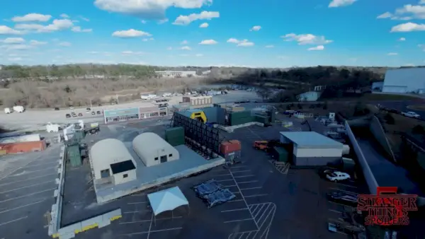 El centro está ambientado para la temporada 5 de Stranger Things