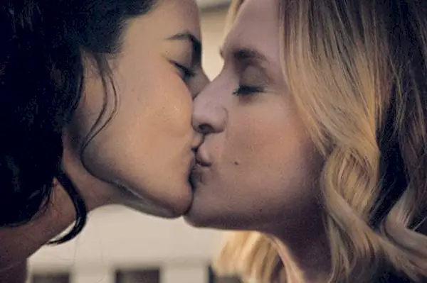 The One Season 2 Netflix-verlengingsstatus en releasedatum Kate en Sophia