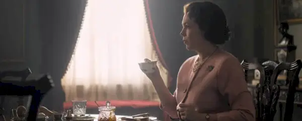 Olivia Colman The Crown Netflix