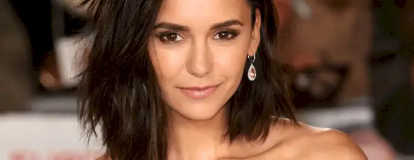 Nina Dobrev miluje tvrdý Netflix