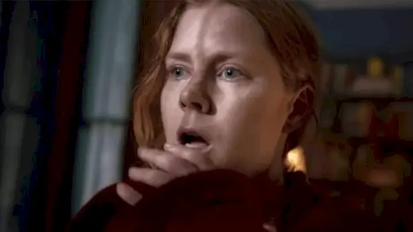 Psychologický thriller The Woman In The Window Hering Trailer a Netflix Dátum vydania Amy Adams