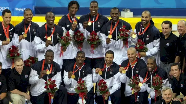 L'équipe de basket-ball des États-Unis pour hommes 2008 rachète l'équipe Netflix