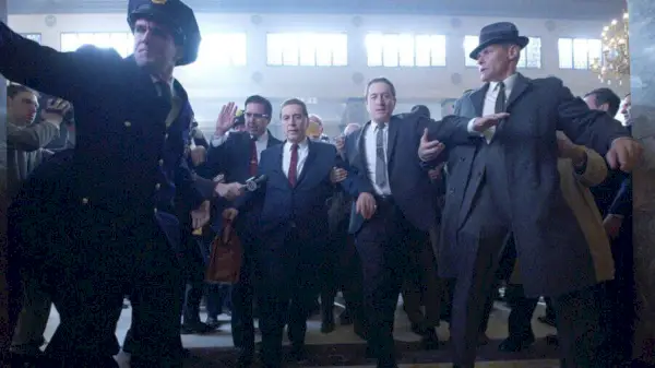 فيلم 'The Irishman' للمخرج مارتن سكورسيزي: تاريخ إصدار Netflix والمؤامرة والممثلين والمقطورة