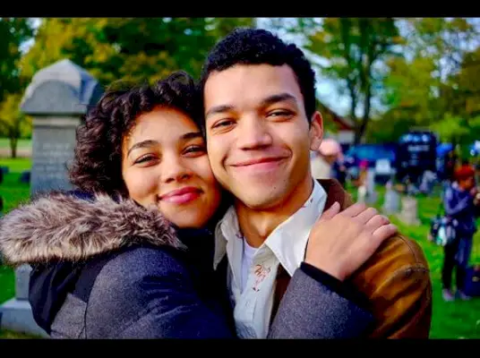 All The Bright Places Netflix Datum izida Zaplet Igralska zasedba Napovednik Justice Smith Alexandra Shipp