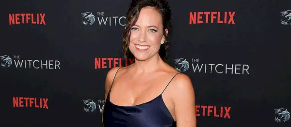 Lauren Schmidt Hissrich Netflix piedāvājums