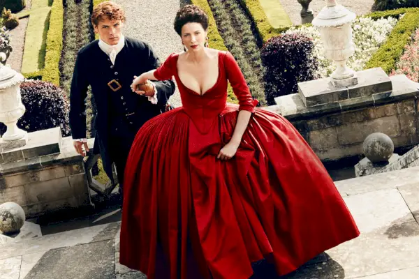 Sam Heughan als Jamie Fraser en Caitriona Balfe als Claire Randall Fraser