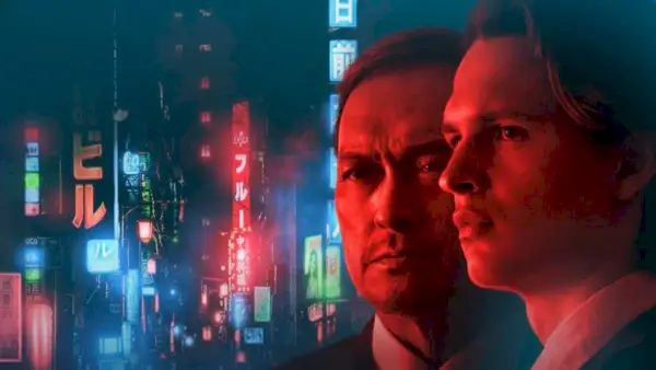 Illustrazione chiave per Tokyo Vice, con Ansel Elgort e Ken Watanabe